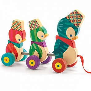 Каталка деревянная - Семья Пингвинов (Djeco, 06235k)